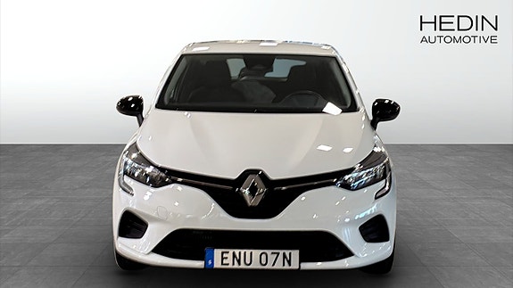 Renault Clio 8 of 10