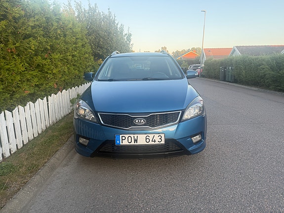 Kia Ceed 2 of 5