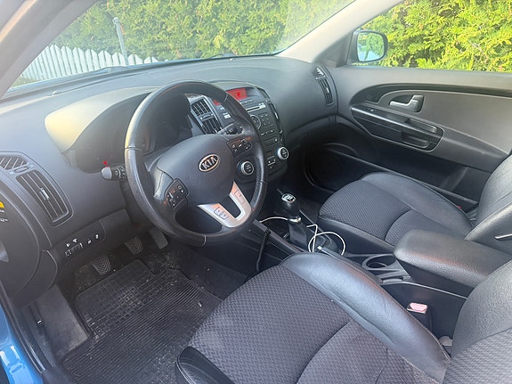 Kia Ceed 5 of 5