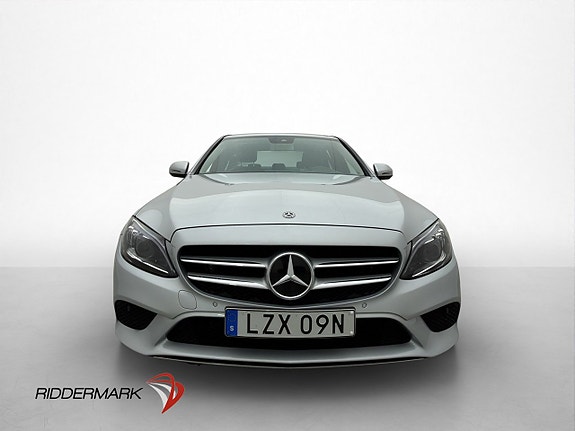 Mercedes-Benz C200 2 of 30