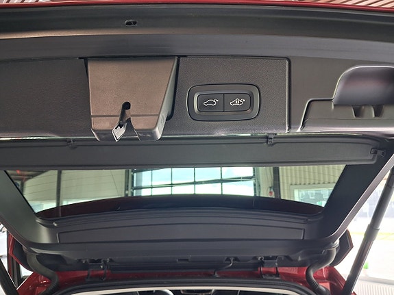 Volvo XC60 22 of 29