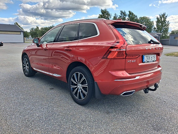 Volvo XC60 5 of 29
