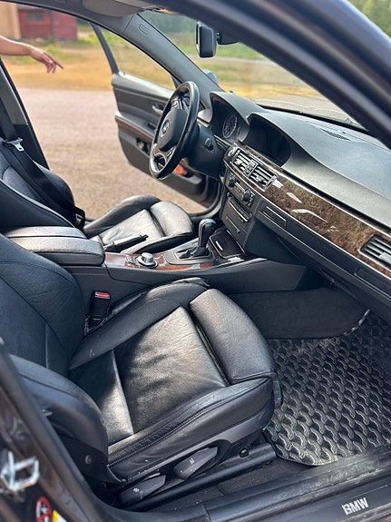 BMW 320d 9 of 10