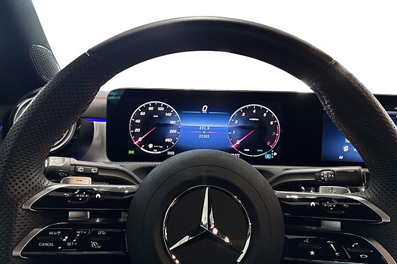 Mercedes-Benz CLA200 6 of 12