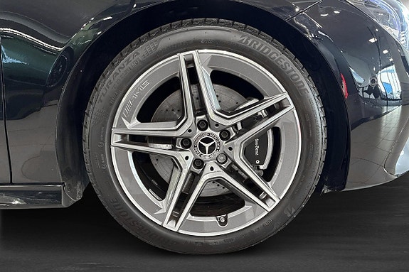 Mercedes-Benz CLA200 12 of 12