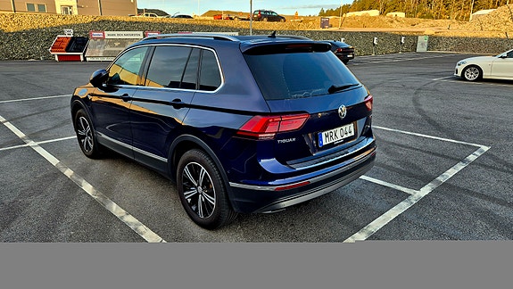 Volkswagen Tiguan 2 of 20