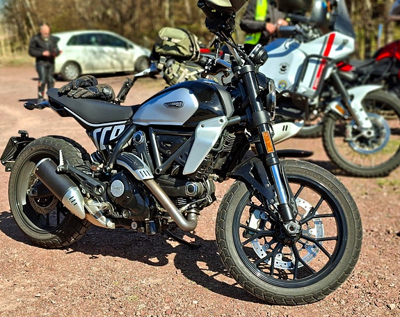 Ducati Scrambler 800 3 of 8