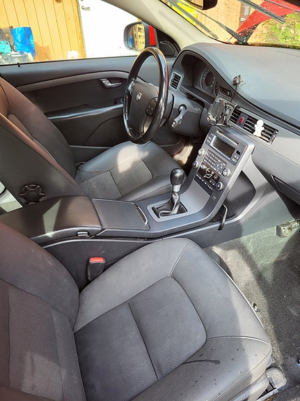 Volvo V70 6 of 7