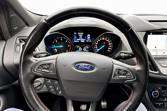 Ford Kuga 7 of 9