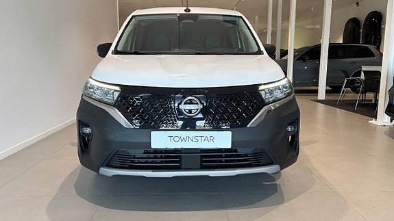 Nissan Townstar 2 of 22