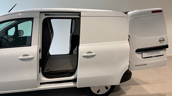 Nissan Townstar 8 of 22