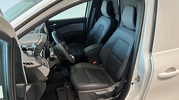 Nissan Townstar 12 of 22