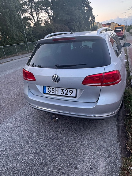 Volkswagen Passat 4 of 7