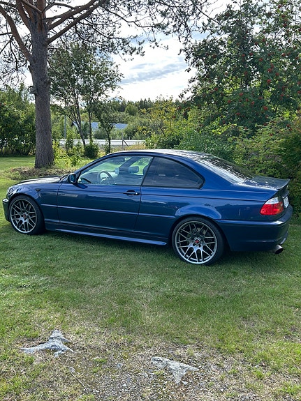 BMW 330Cd 3 of 5