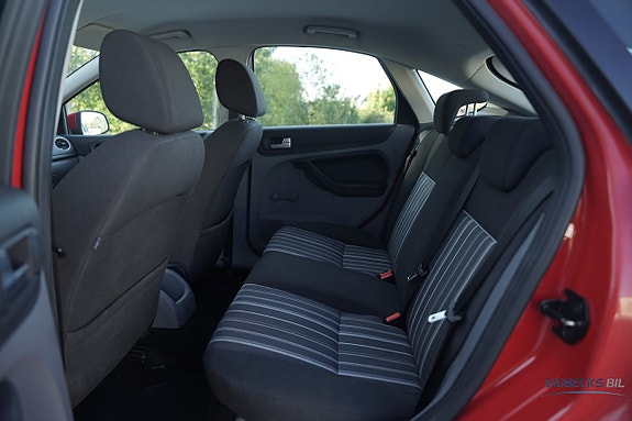 Ford Focus 12 of 13