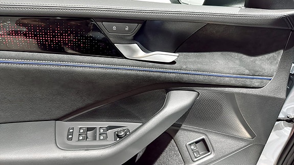 Volkswagen Passat 26 of 26