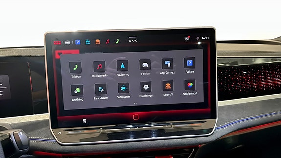 Volkswagen Passat 10 of 26