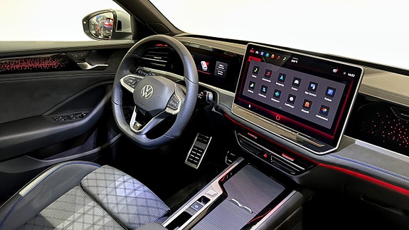 Volkswagen Passat 12 of 26