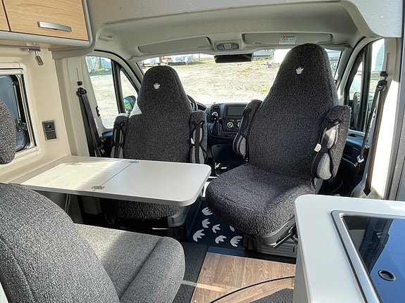 Hymer Free 602 5 of 8