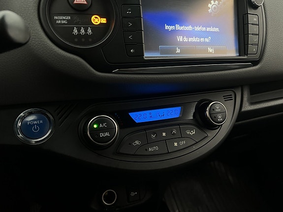 Toyota Yaris 21 of 30