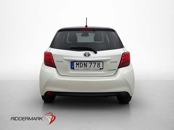 Toyota Yaris 6 of 30