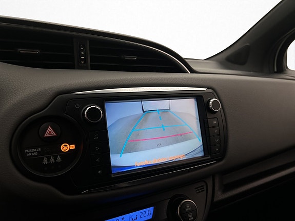 Toyota Yaris 20 of 30
