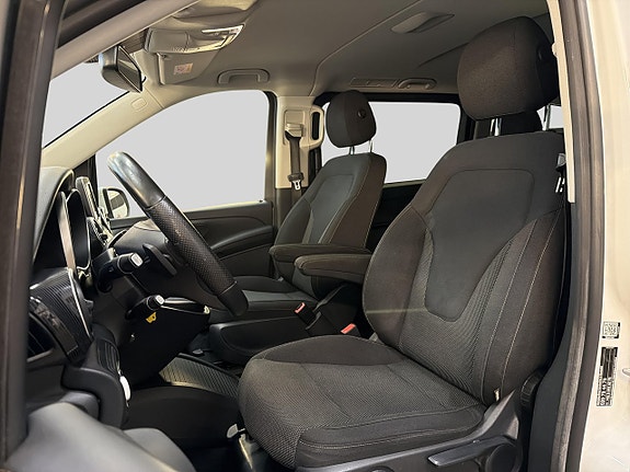 Mercedes-Benz V220 d 9 of 30