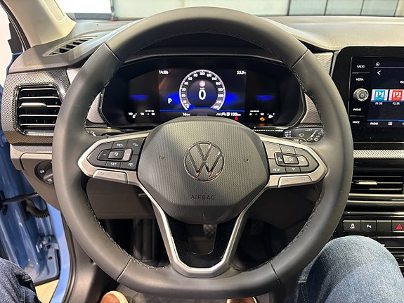 Volkswagen T-Cross 12 of 21