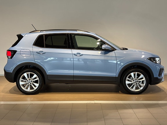 Volkswagen T-Cross 4 of 21