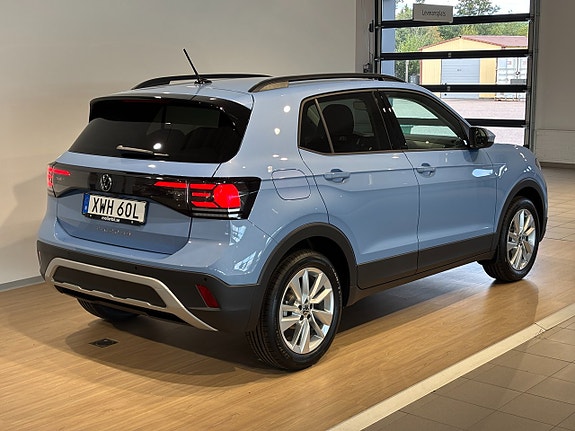 Volkswagen T-Cross 5 of 21