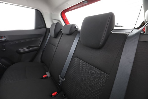 Suzuki Swift 15 of 30