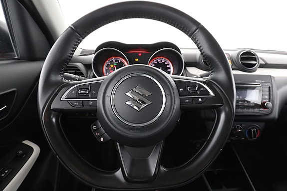 Suzuki Swift 19 of 30