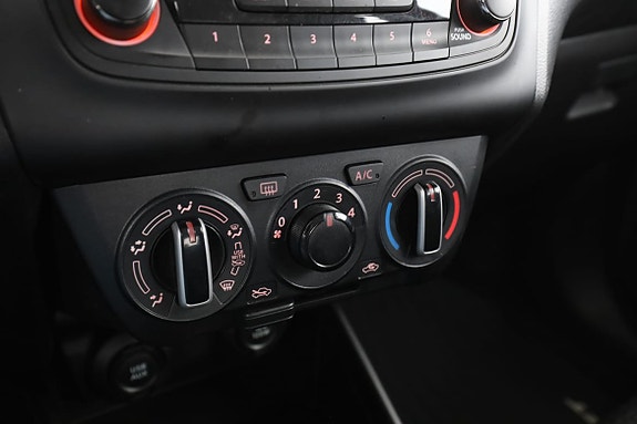 Suzuki Swift 23 of 30