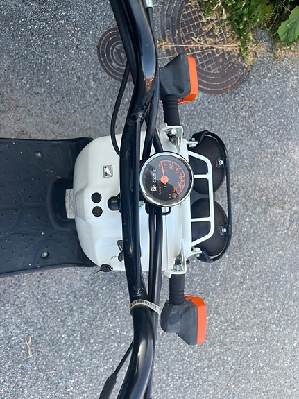 Honda Zoomer 3 of 5