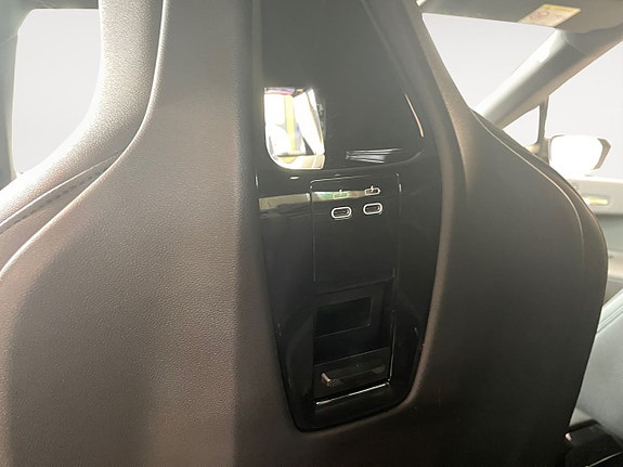 BMW iX 25 of 26