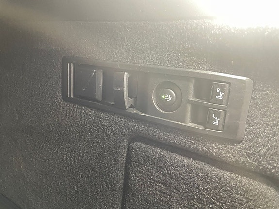 BMW iX 26 of 26