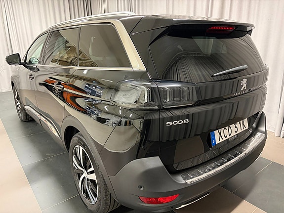 Peugeot 5008 3 of 16