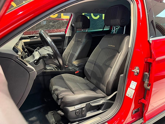 Volkswagen Passat Alltrack 20 of 30