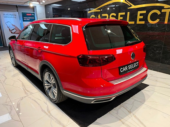 Volkswagen Passat Alltrack 3 of 30