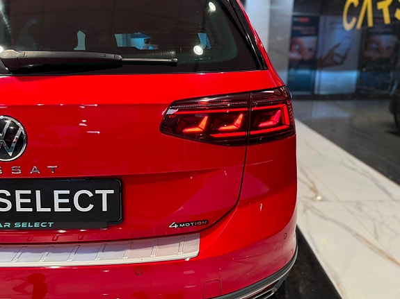 Volkswagen Passat Alltrack 29 of 30