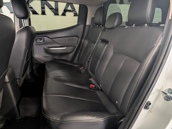 Mitsubishi L200 10 of 25