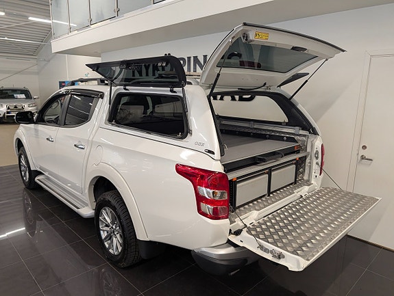 Mitsubishi L200 9 of 25