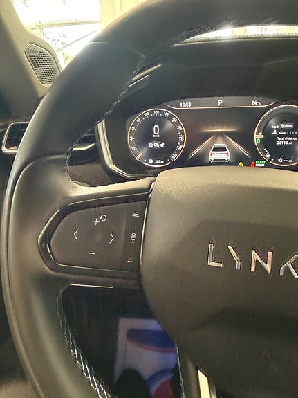 Lynk & Co 01 20 of 20