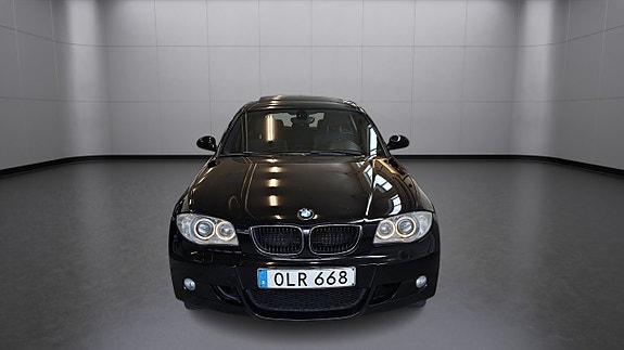 BMW 120i 8 of 24