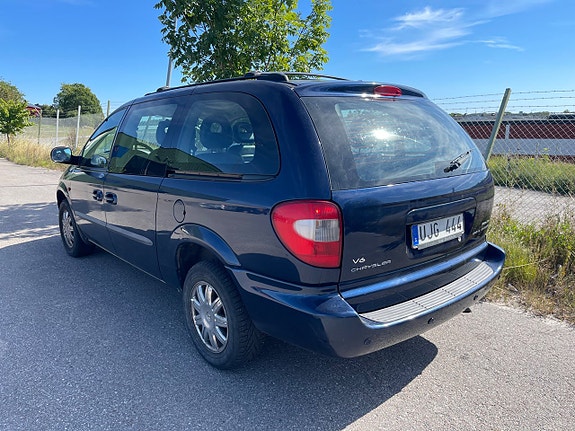 Chrysler Grand Voyager 4 of 12