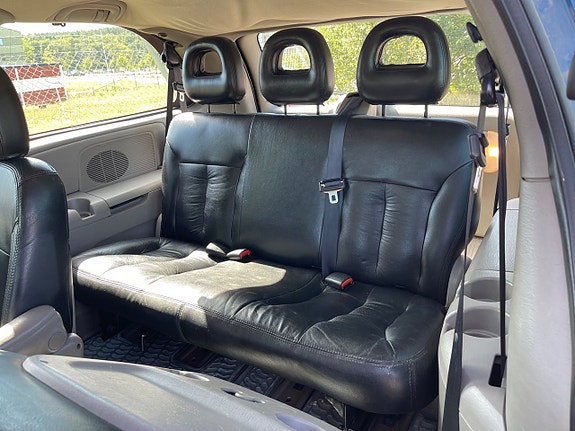 Chrysler Grand Voyager 7 of 12