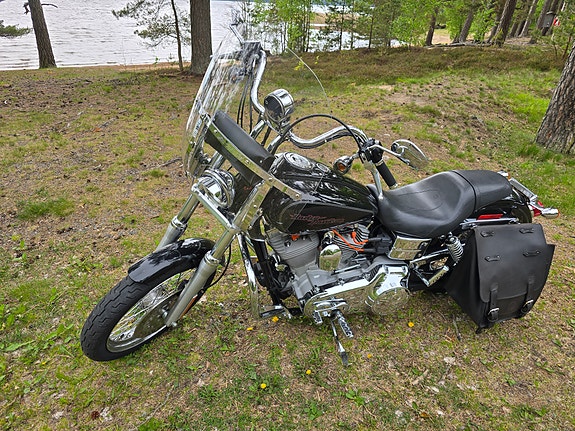 Harley-Davidson Super Glide Custom 8 of 11