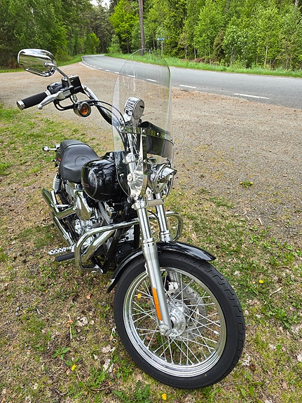 Harley-Davidson Super Glide Custom 9 of 11