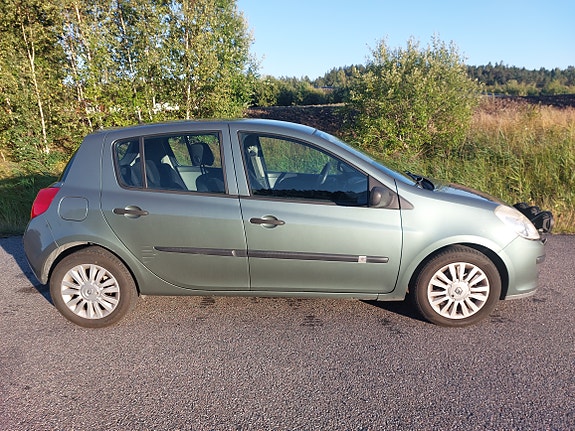 Renault Clio 4 of 6