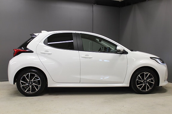 Toyota Yaris 5 of 14